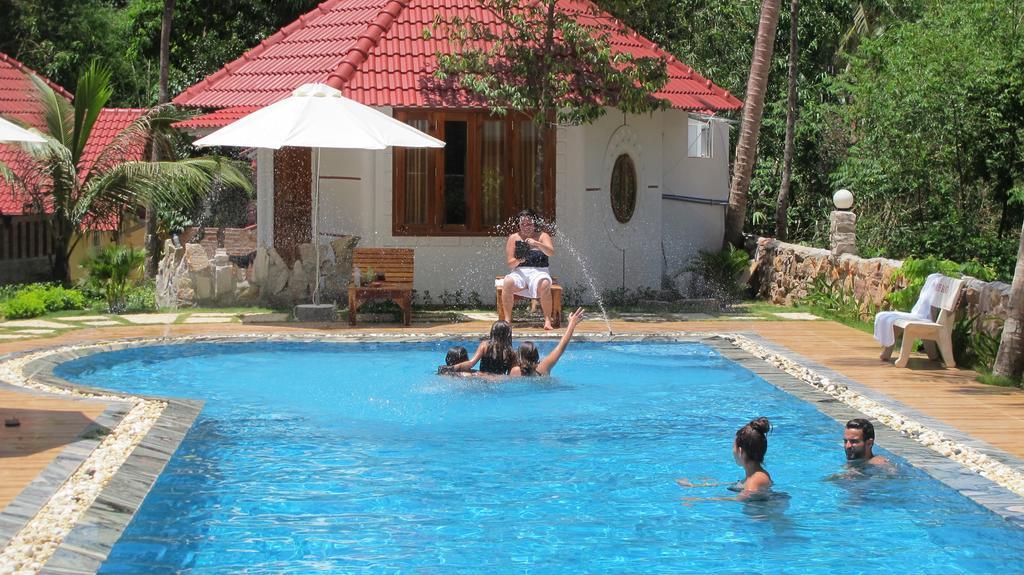 Sun & Wind Paradise Bungalow Дуонг-Донг Экстерьер фото