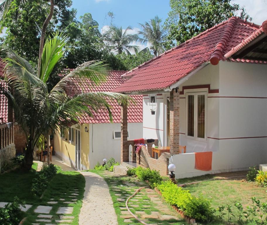 Sun & Wind Paradise Bungalow Дуонг-Донг Экстерьер фото